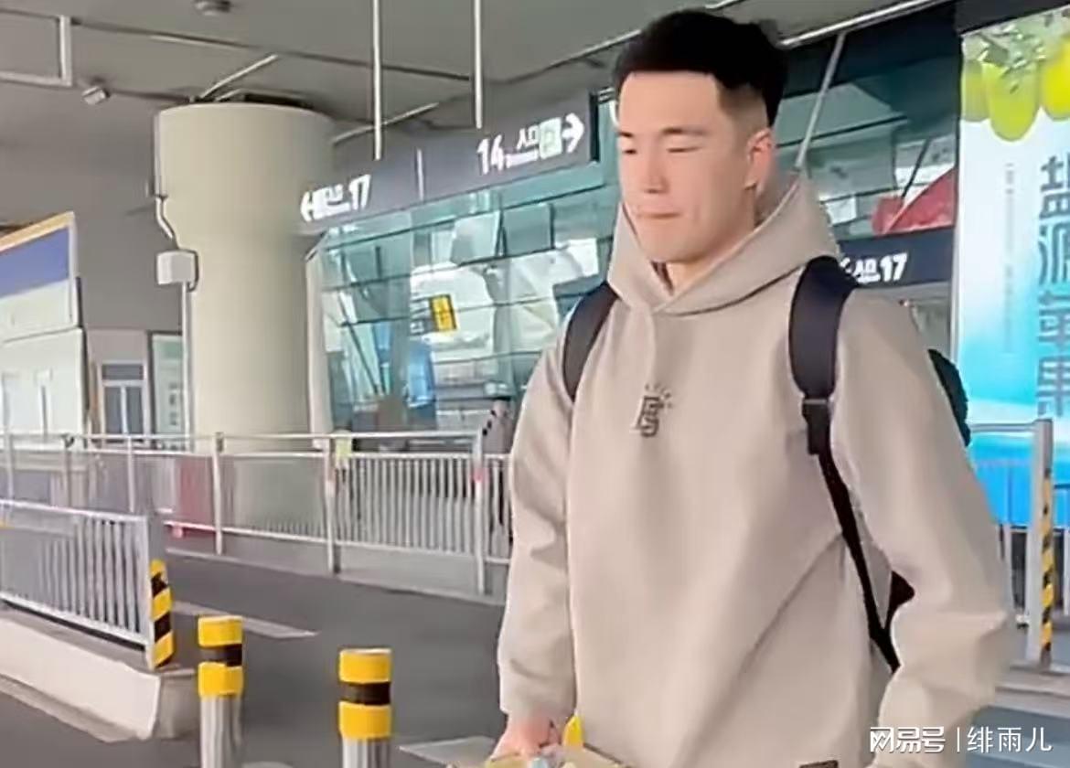 开云APP-重磅！广东队紧急召回张文逸，杜锋彻底不要防守了？